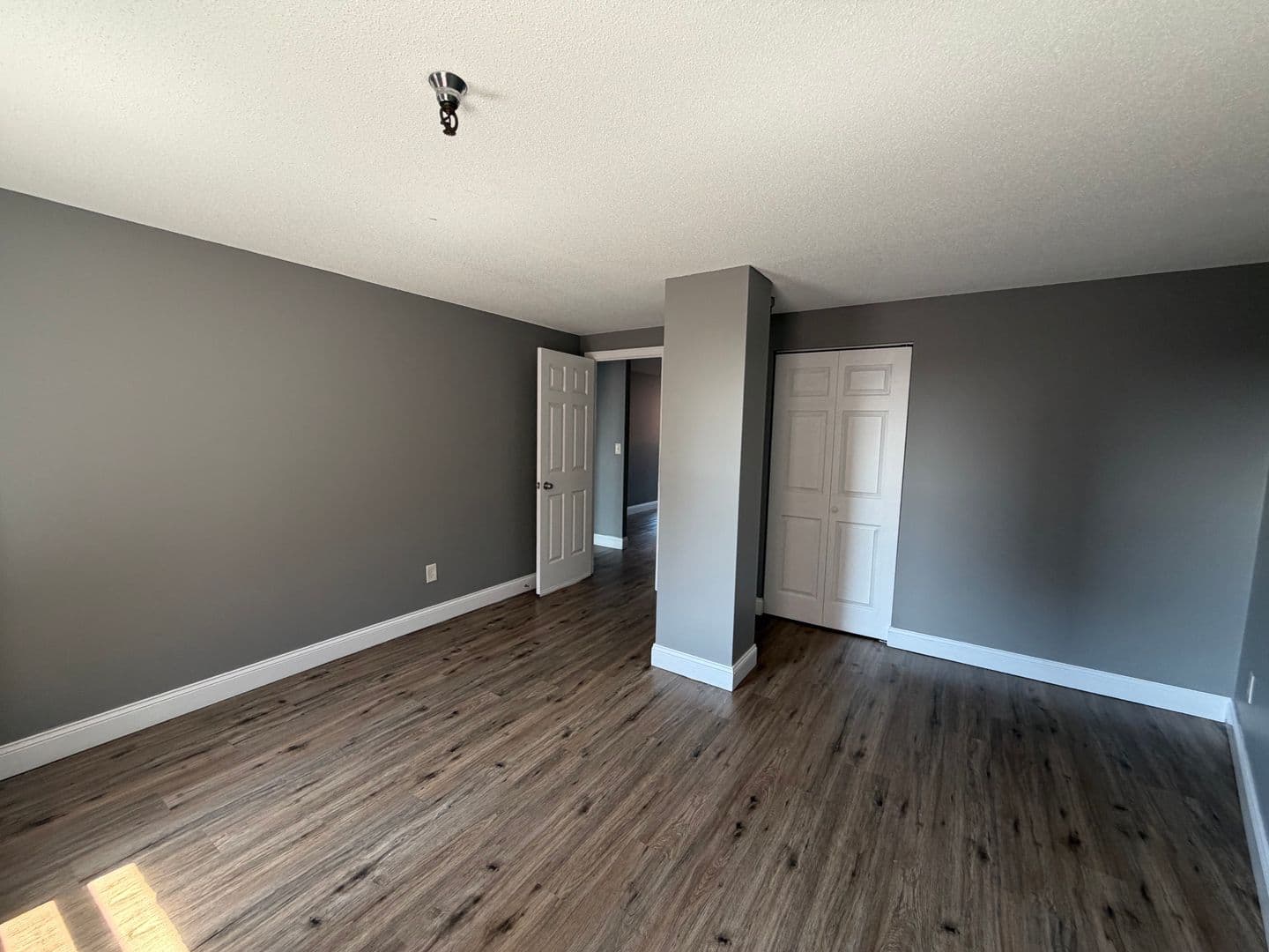 Springfield Apartment: 122 Chestnut Street