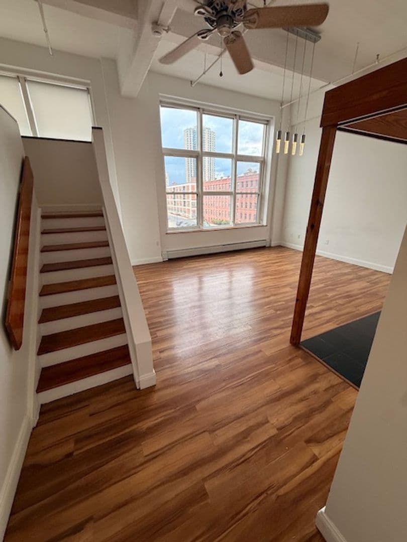 Springfield Apartment: 11-15 Park St