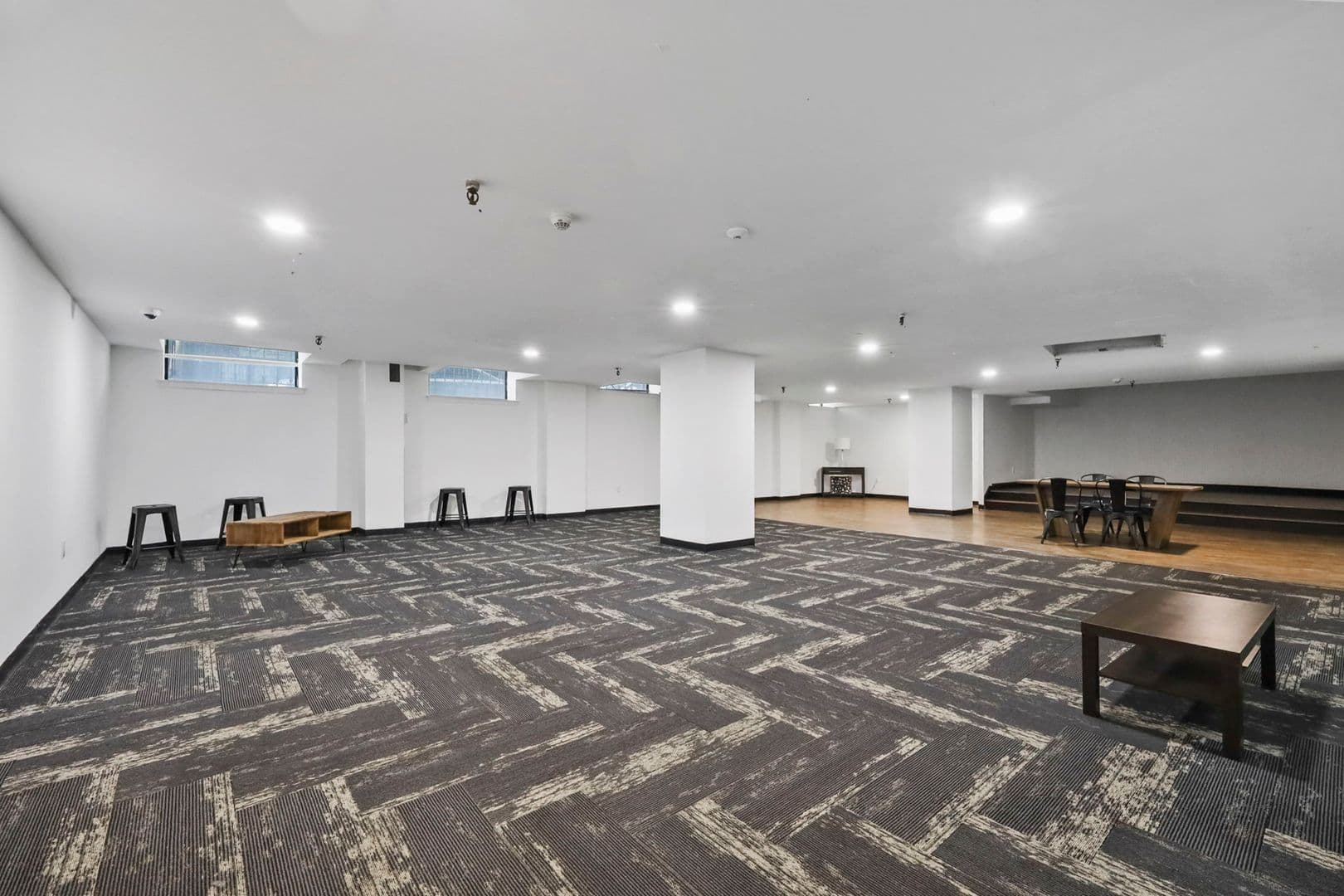 Springfield Apartment: 122 Chestnut Street