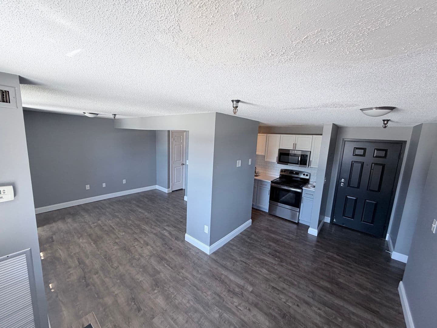 Springfield Apartment: 122 Chestnut Street