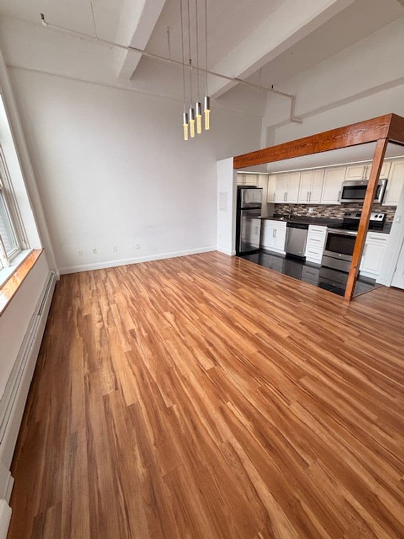 Springfield Apartment: 11-15 Park St