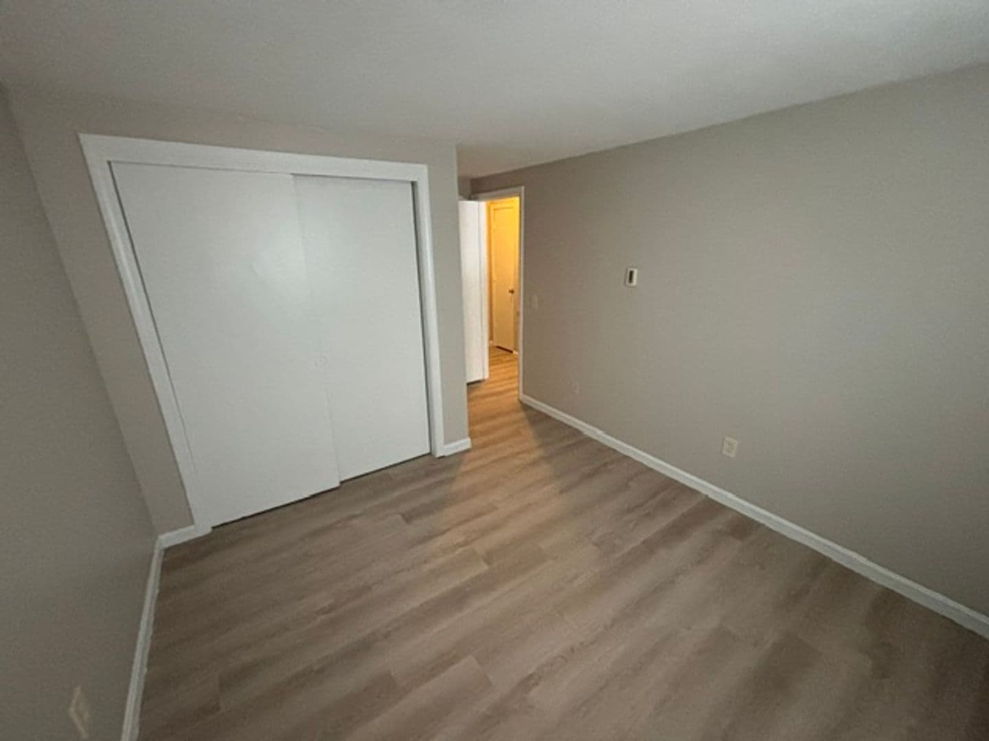 Springfield Apartment: 129-135 White St