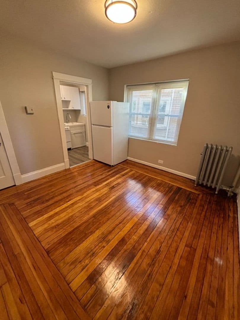 Springfield Apartment: 428-430 Belmont Ave / 39-43 Kenwood Ter