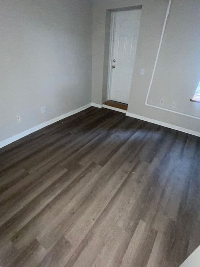 Springfield Apartment: 66 Mattoon St
