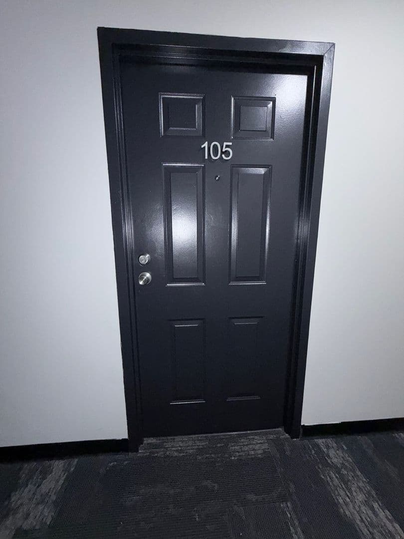 Springfield Apartment: 122 Chestnut Street
