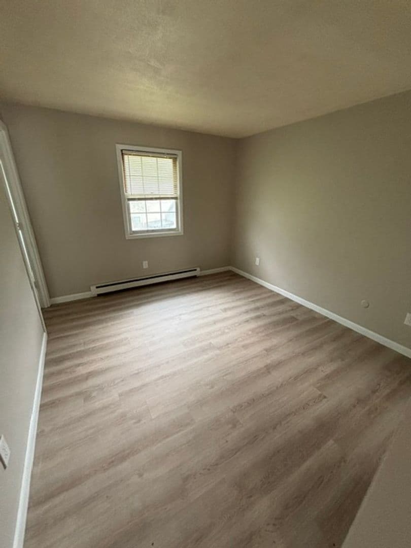 Springfield Apartment: 139-145 White St