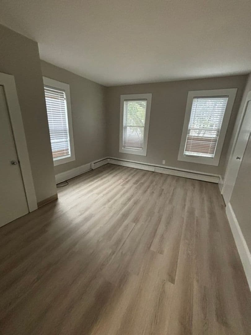 Holyoke Apartment: 126-128 Beech St
