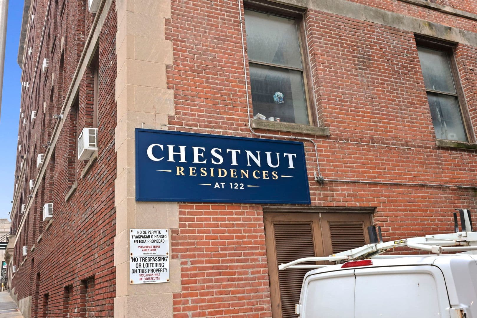 Springfield Apartment: 122 Chestnut Street