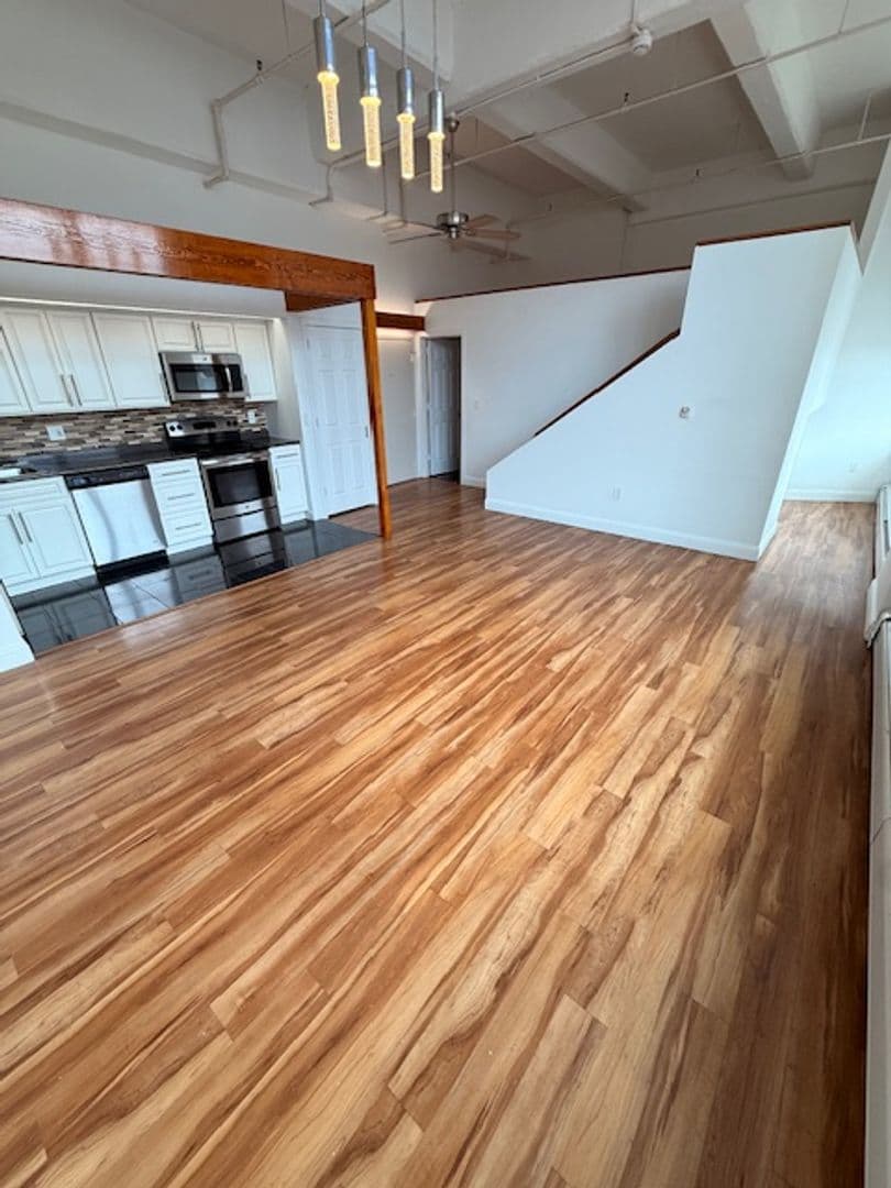Springfield Apartment: 11-15 Park St