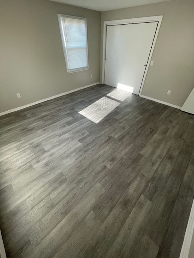 West Springfield Apartment: 1059-1071 Memorial Ave