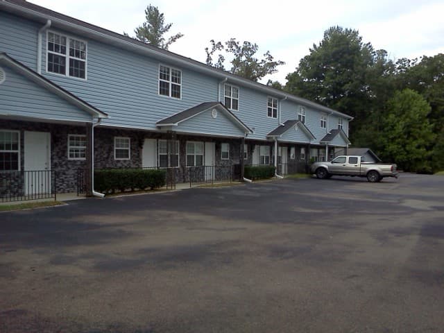 Ellijay Apartment: 351 Penland St