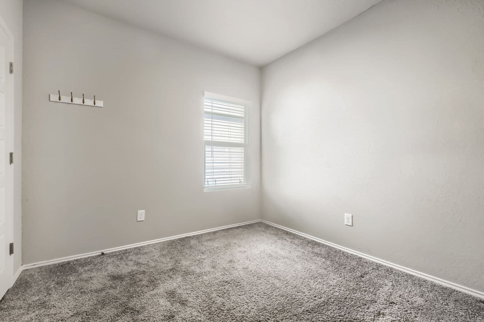 San Antonio House: 9623 Pleasanton Elm