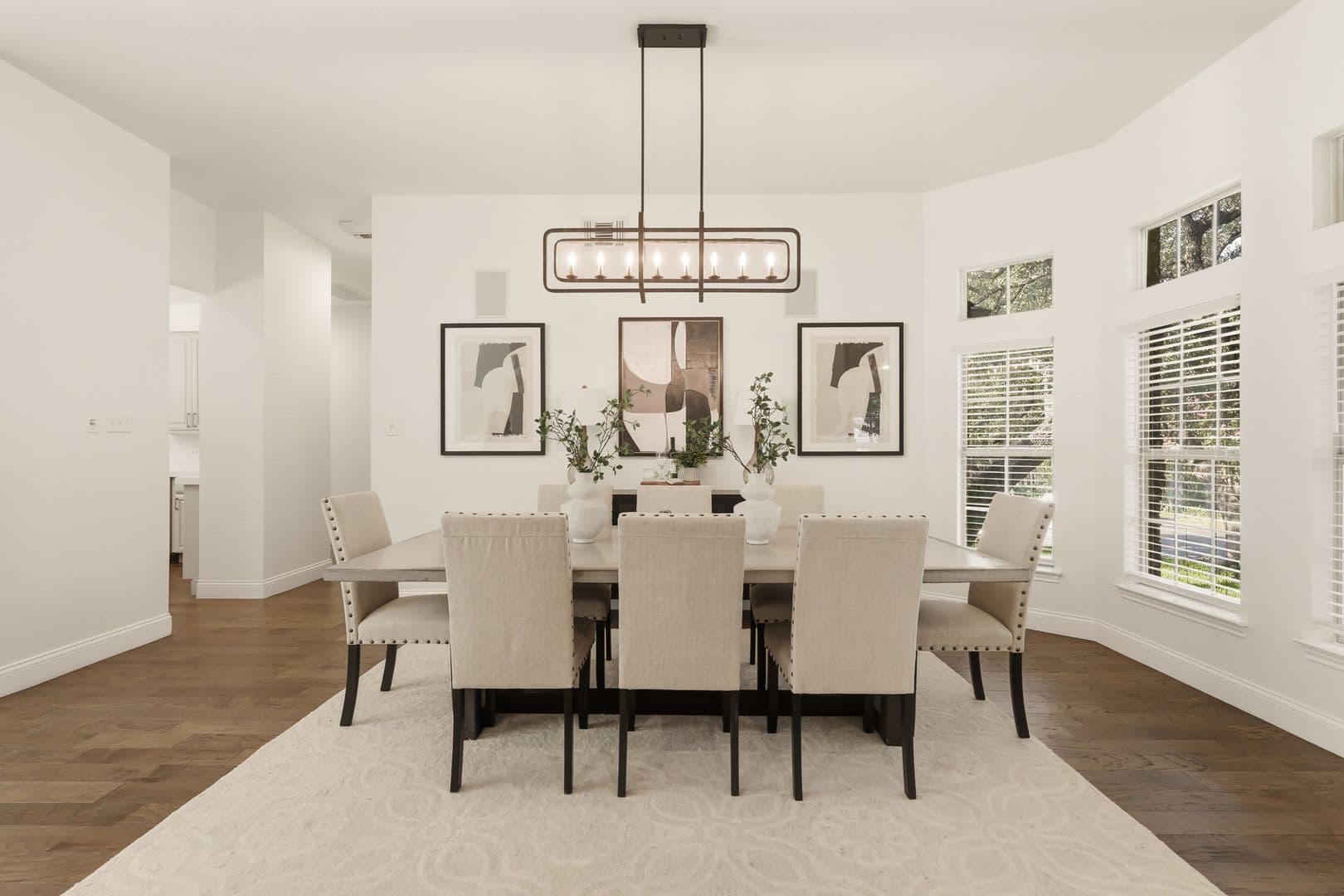 San Antonio House: 24 Inwood Manor