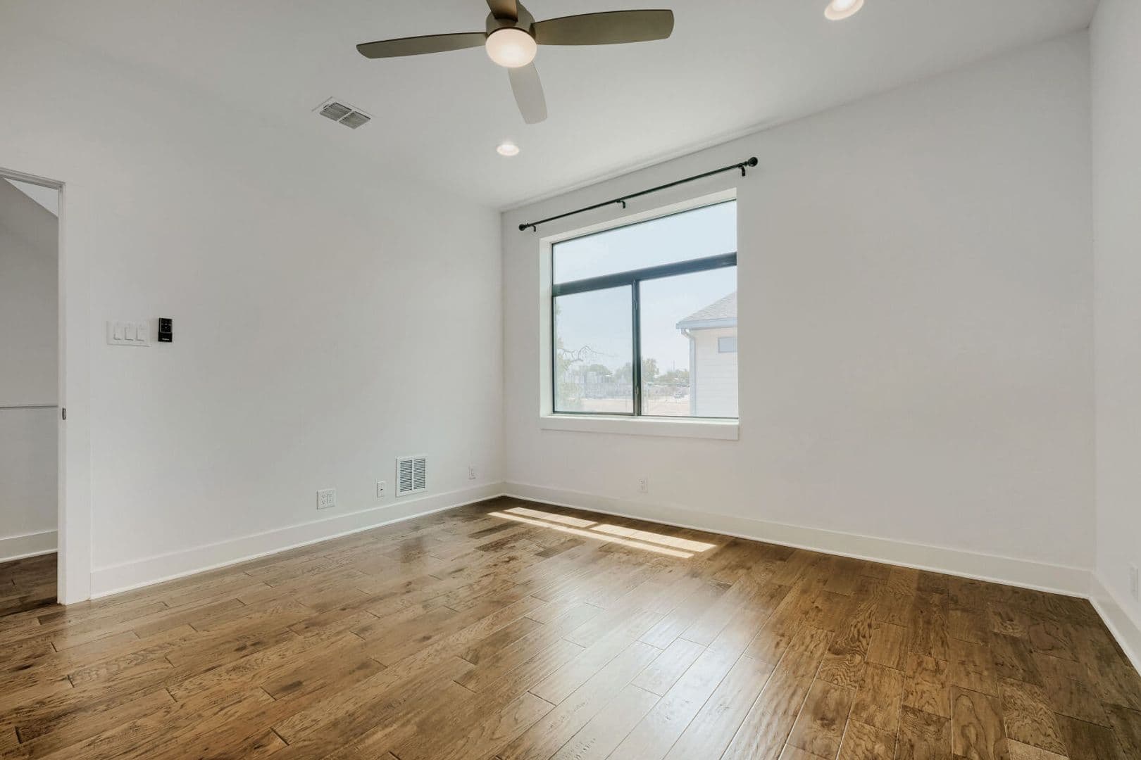 San Antonio House: 1606 N Hackberry, Unit 304