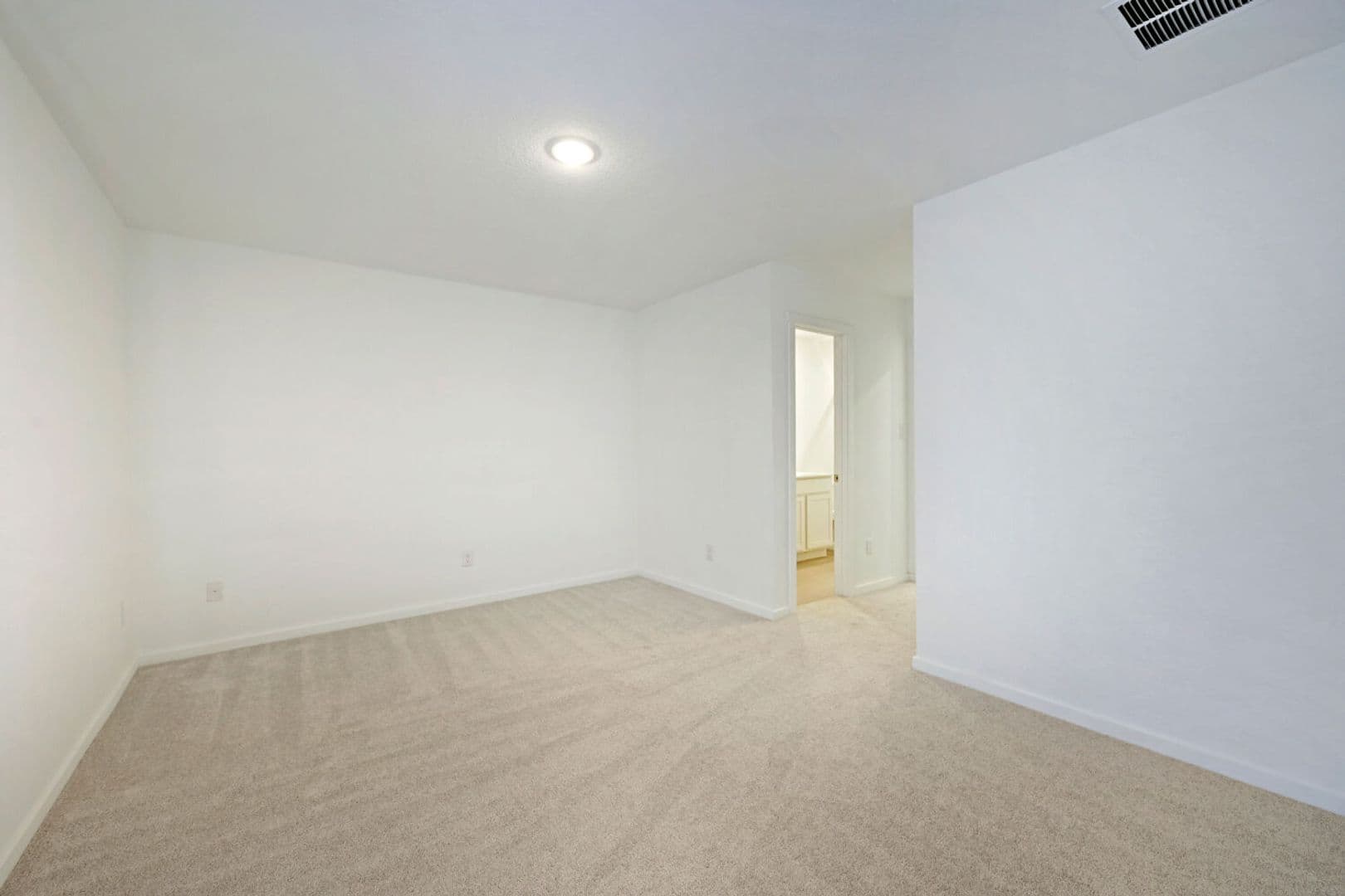 Elmendorf House: 6840 Chert Chase
