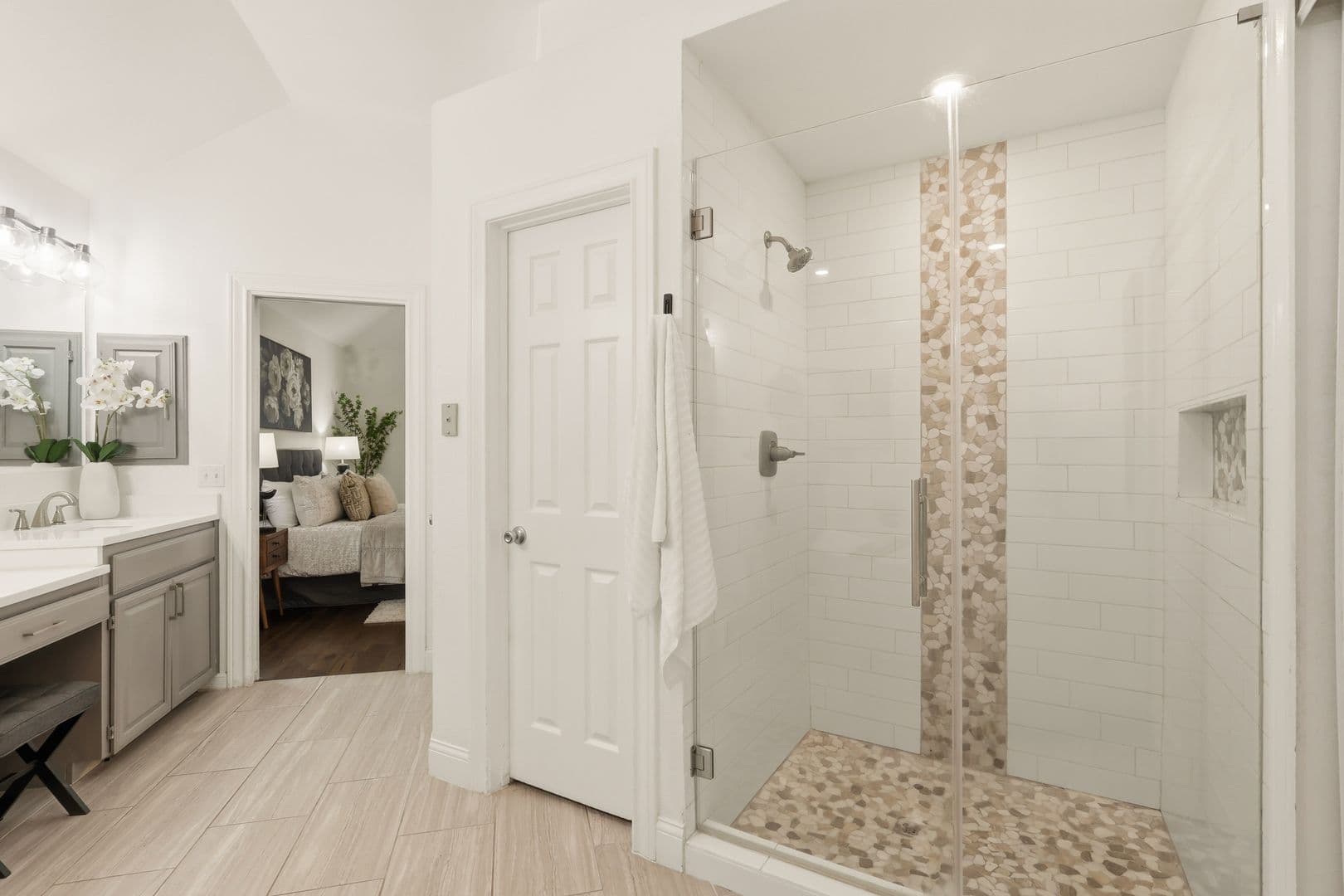 San Antonio House: 24 Inwood Manor