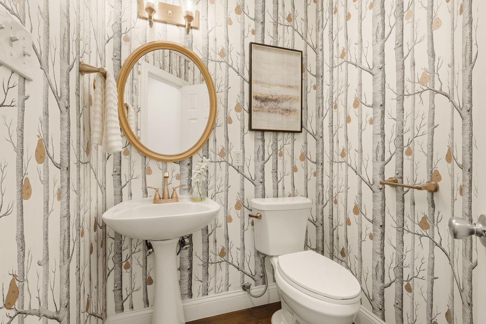 San Antonio House: 24 Inwood Manor