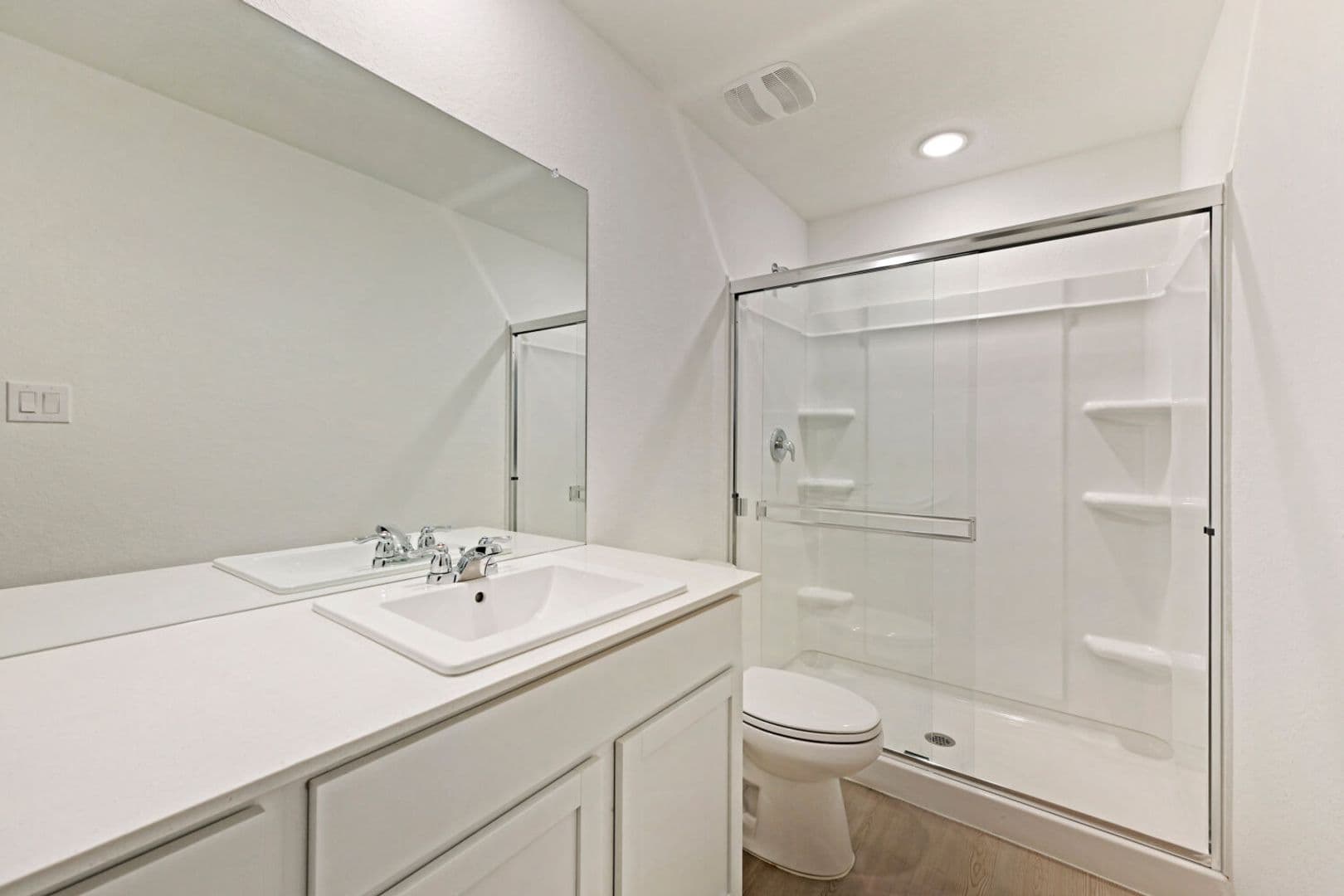 Elmendorf House: 6840 Chert Chase