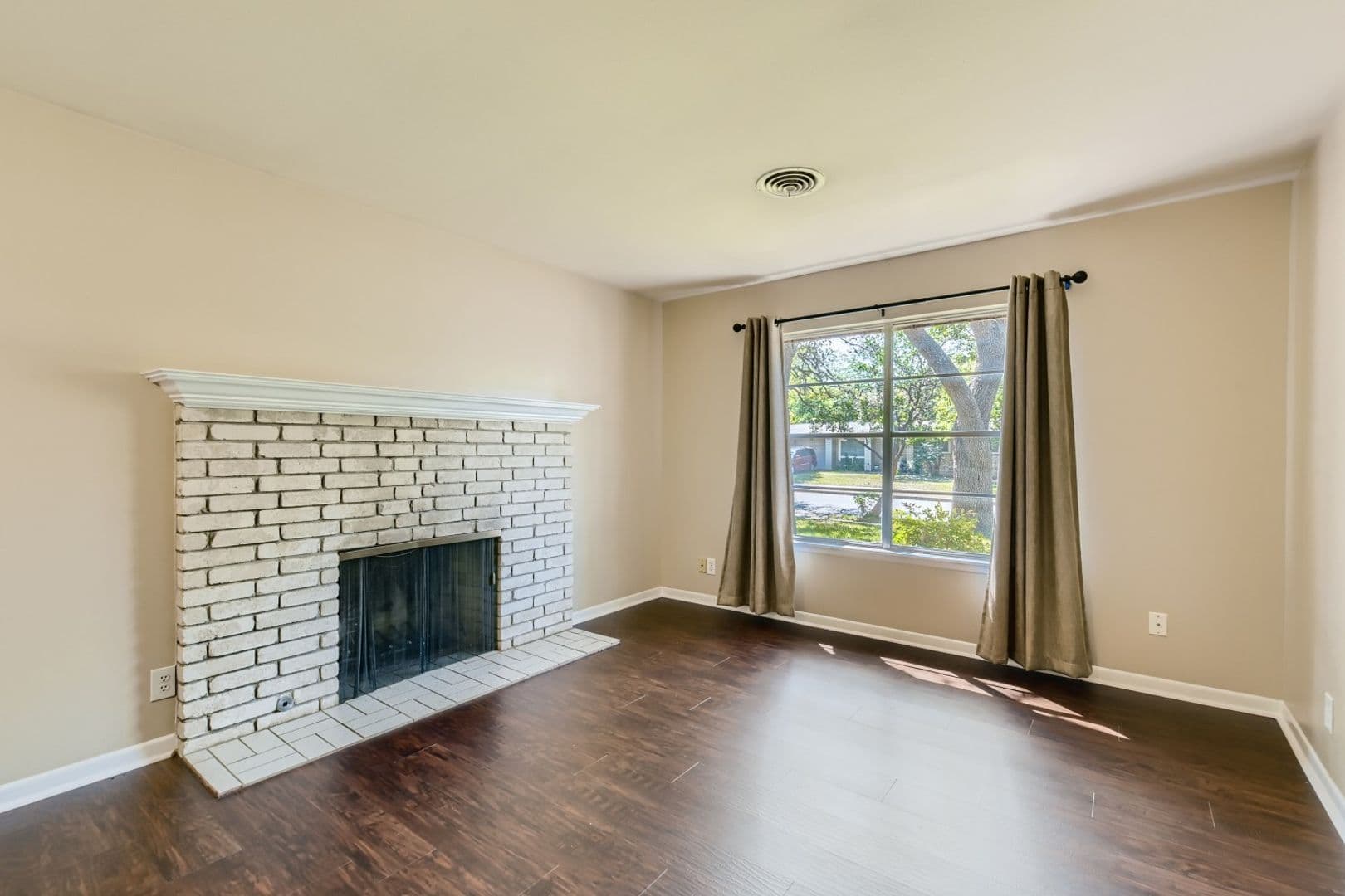 San Antonio House: 3210 Nantucket Dr