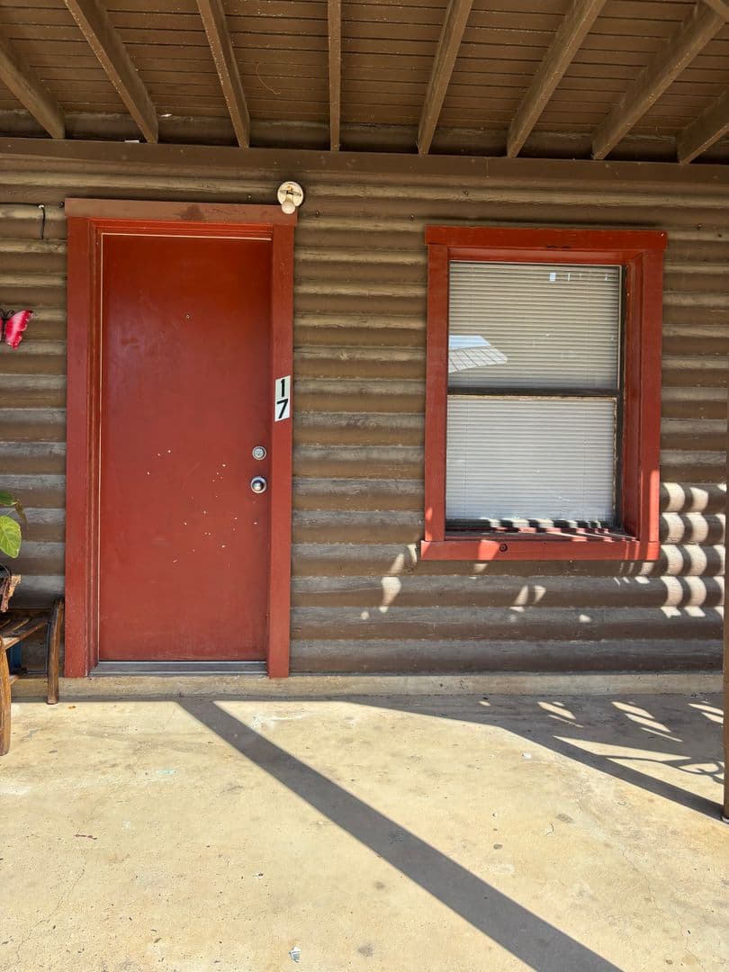 Bandera Apartment: 234 San Angelo St