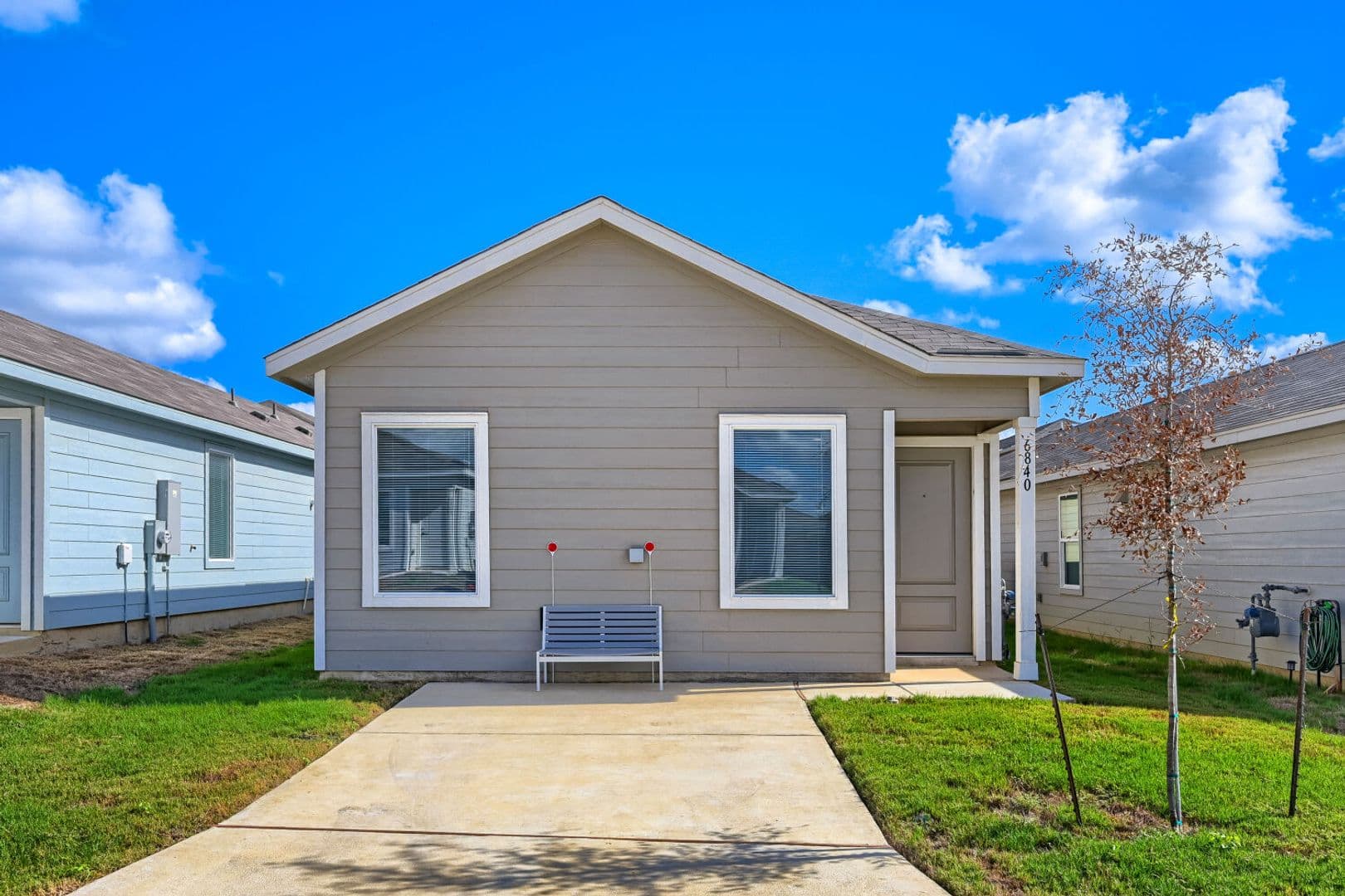 Elmendorf House: 6840 Chert Chase