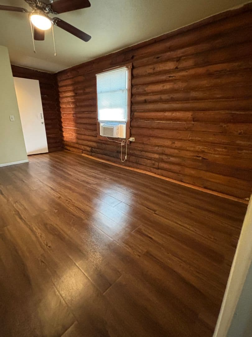 Bandera Apartment: 234 San Angelo St