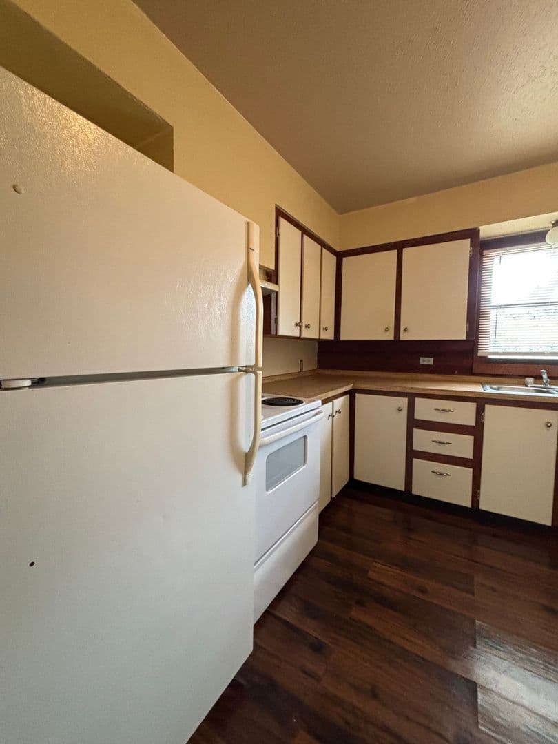 Bandera Apartment: 234 San Angelo St