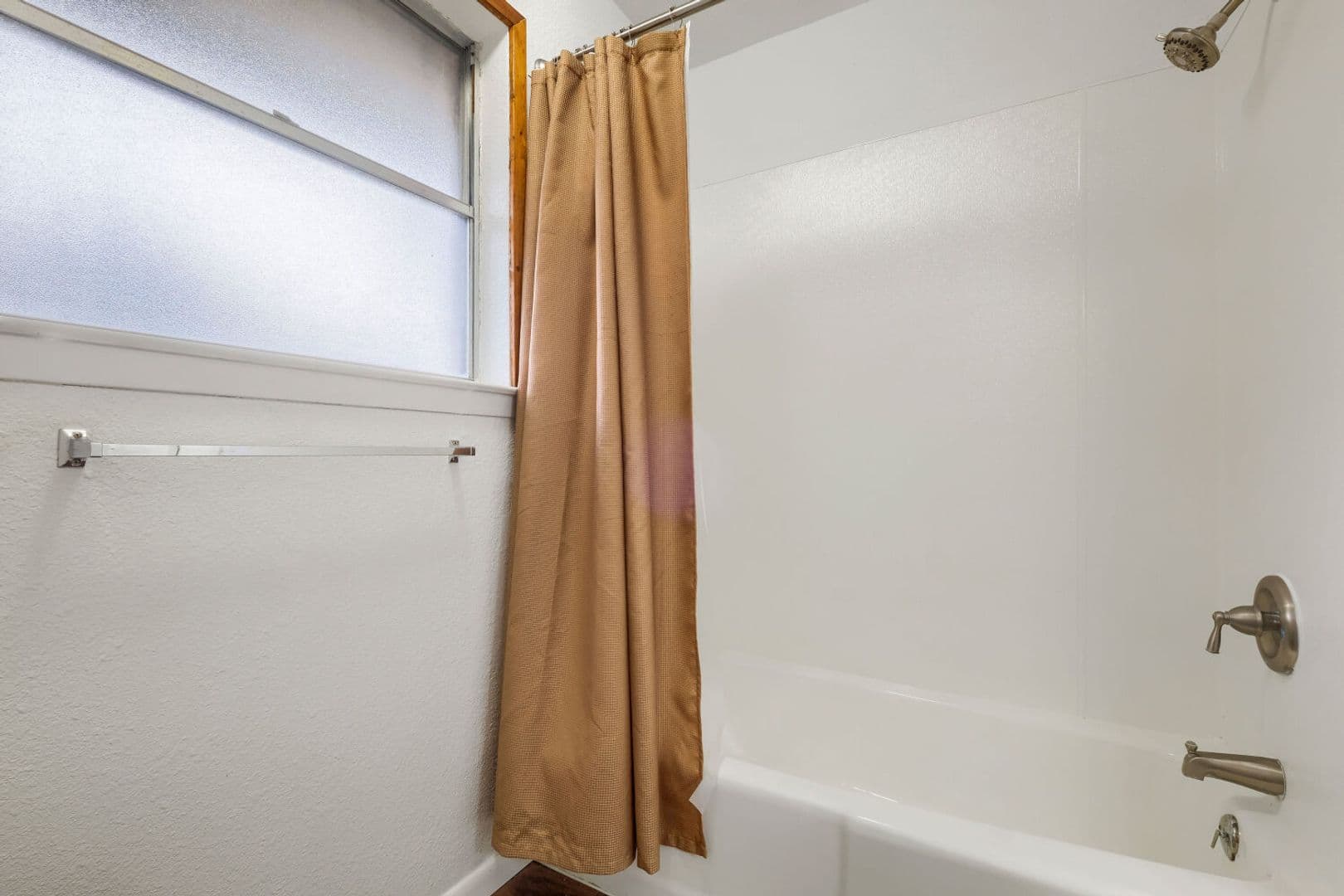 Windcrest House: 6014 Winterhaven Dr.