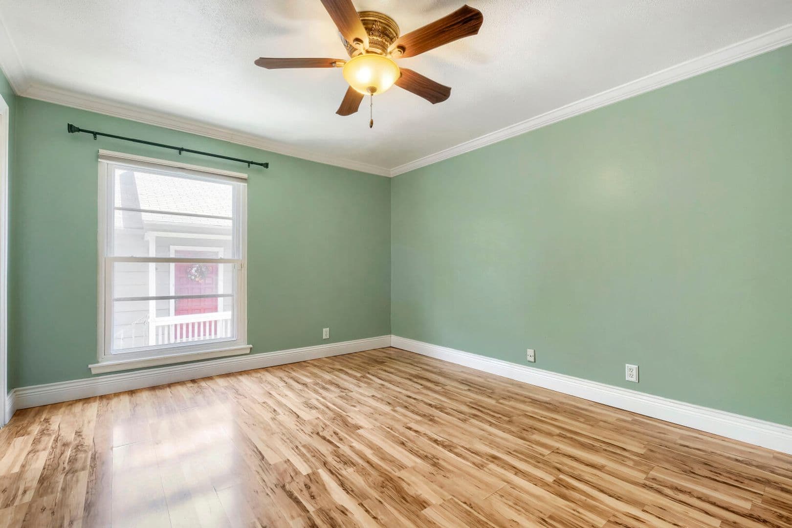 San Antonio House: 2300 Nacogdoches Rd