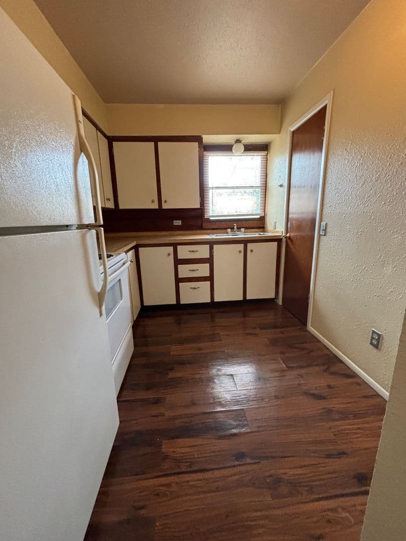 Bandera Apartment: 234 San Angelo St