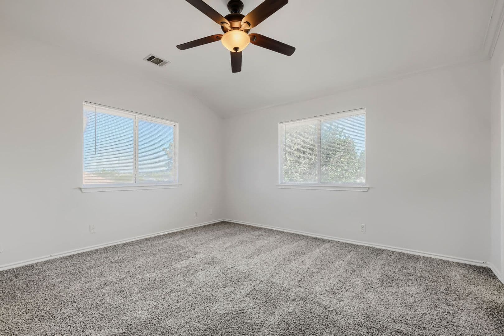 San Antonio House: 5635 Midcrown Dr