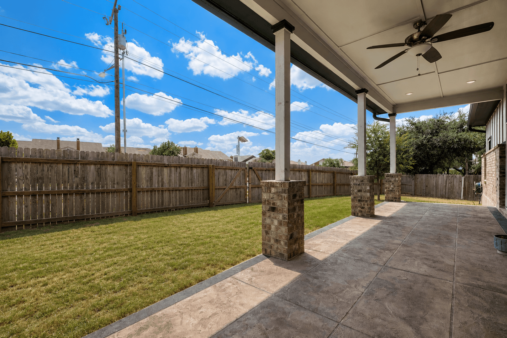 San Antonio House: 4303 Moss Ct