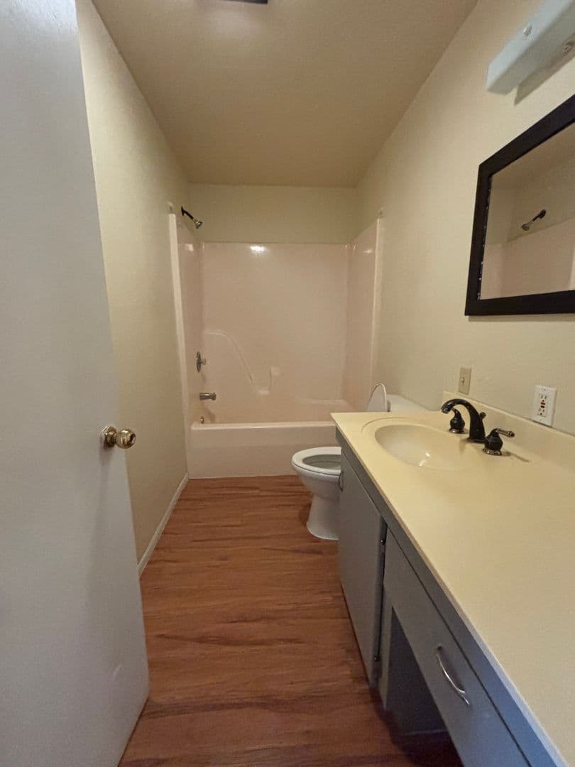 Bandera Apartment: 234 San Angelo St