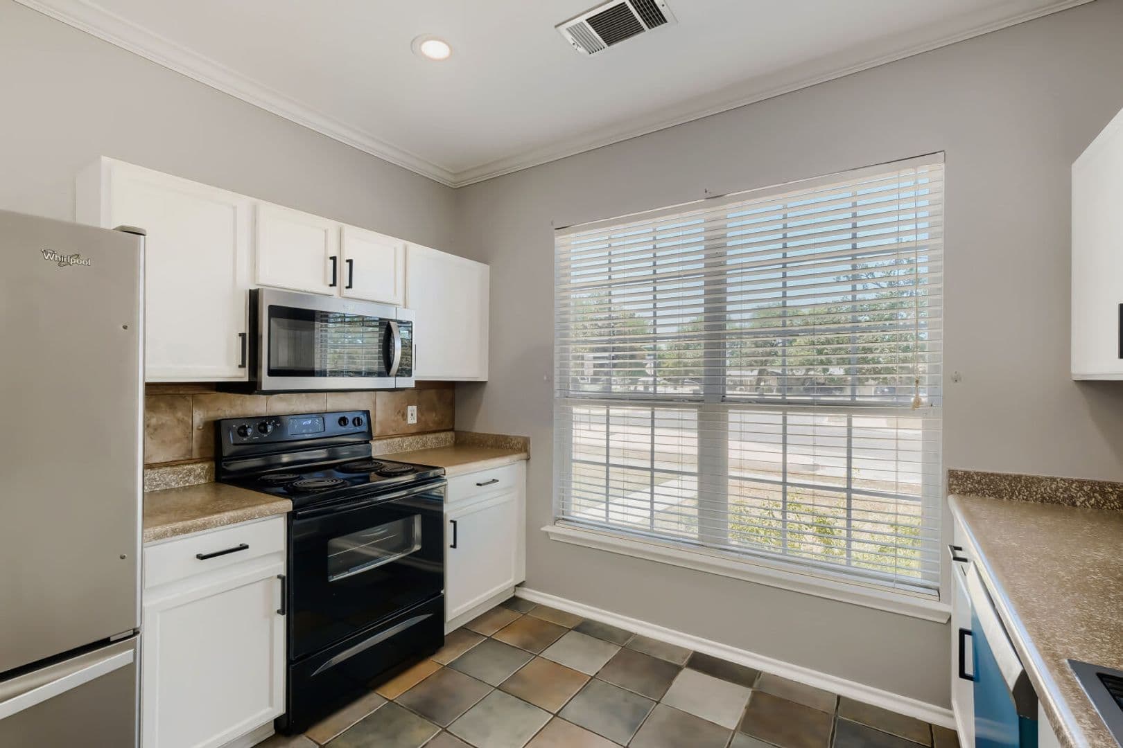 San Antonio House: 5635 Midcrown Dr