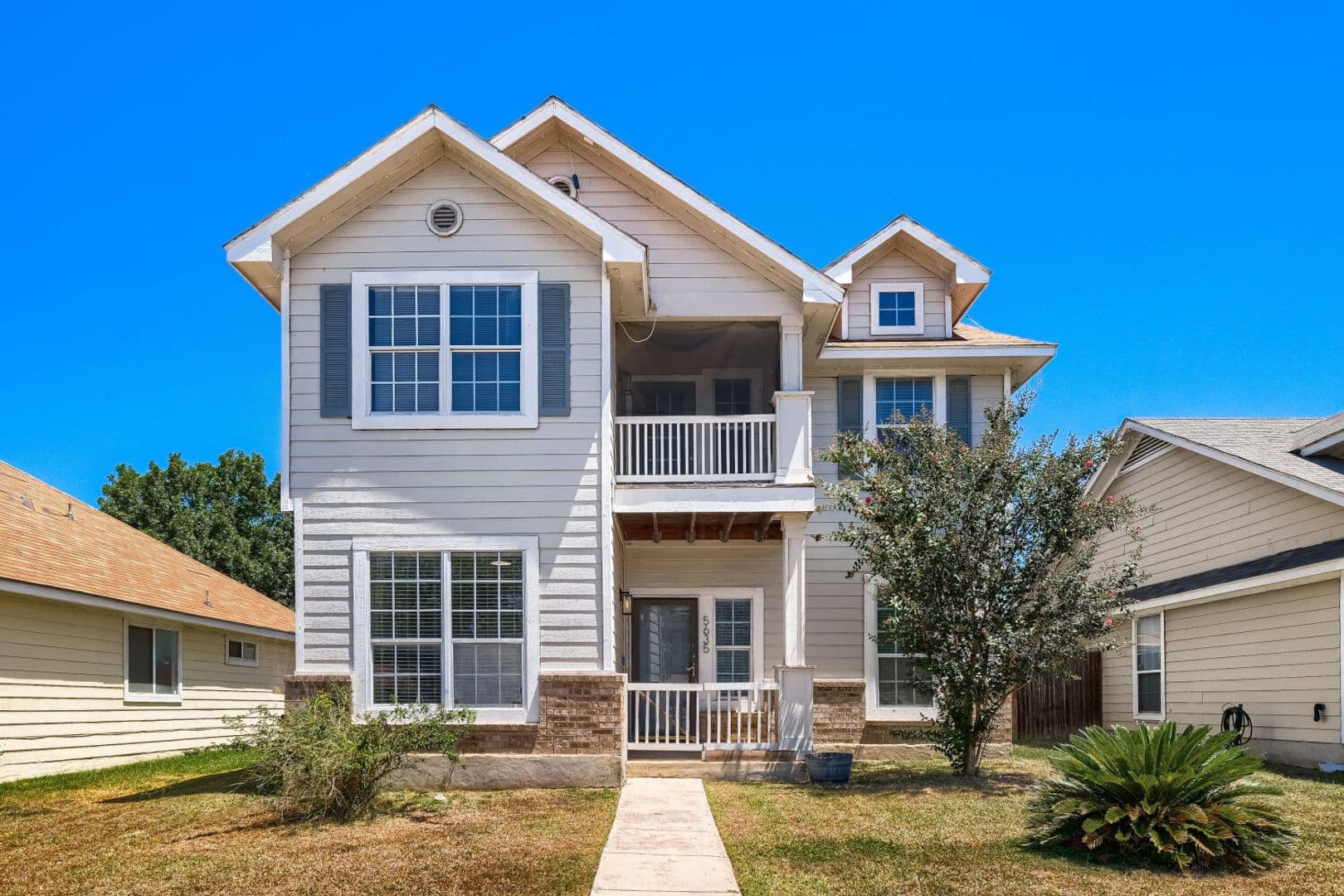 San Antonio House: 5635 Midcrown Dr