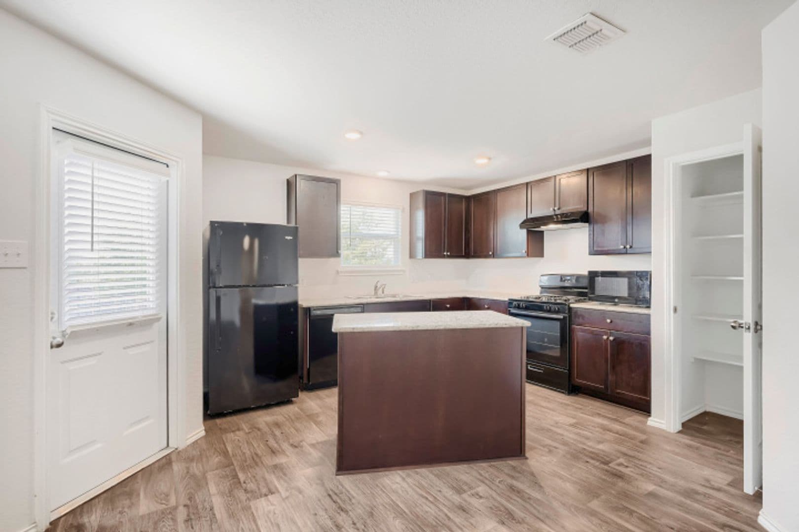 San Antonio House: 15518 Crimson Topaz