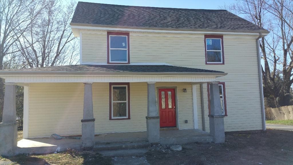 Christiansburg House: 705 Stone St.