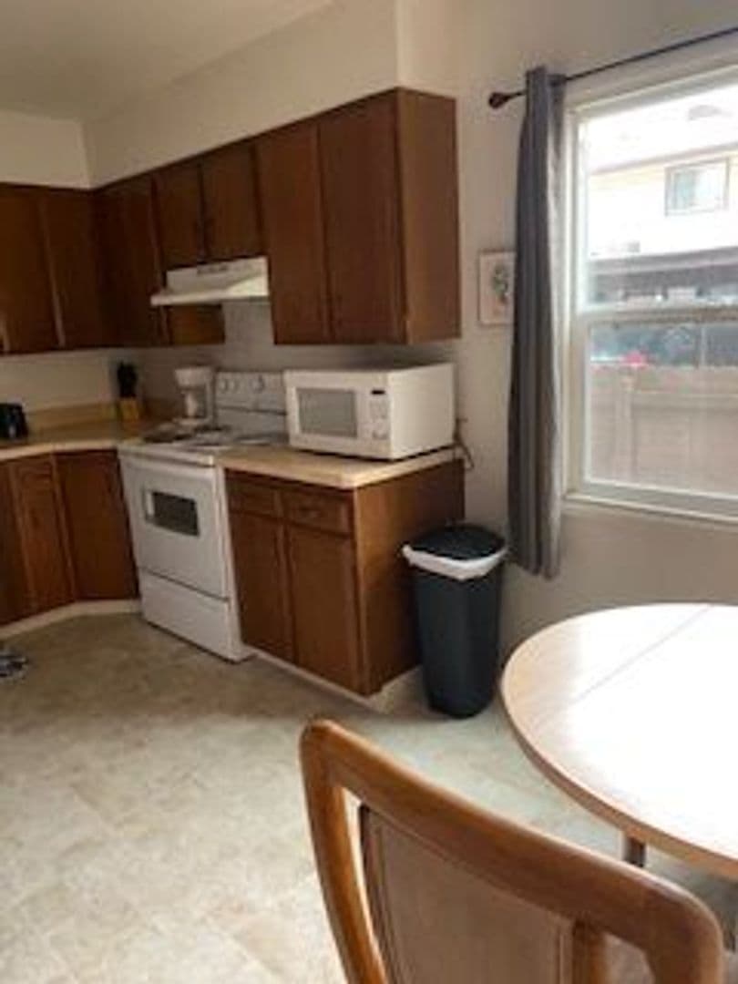 Billings Apartment: 1510 Ave E