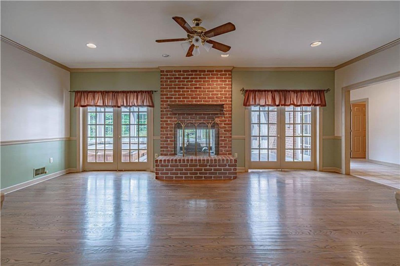 Bethlehem House: 3475 Manor Road