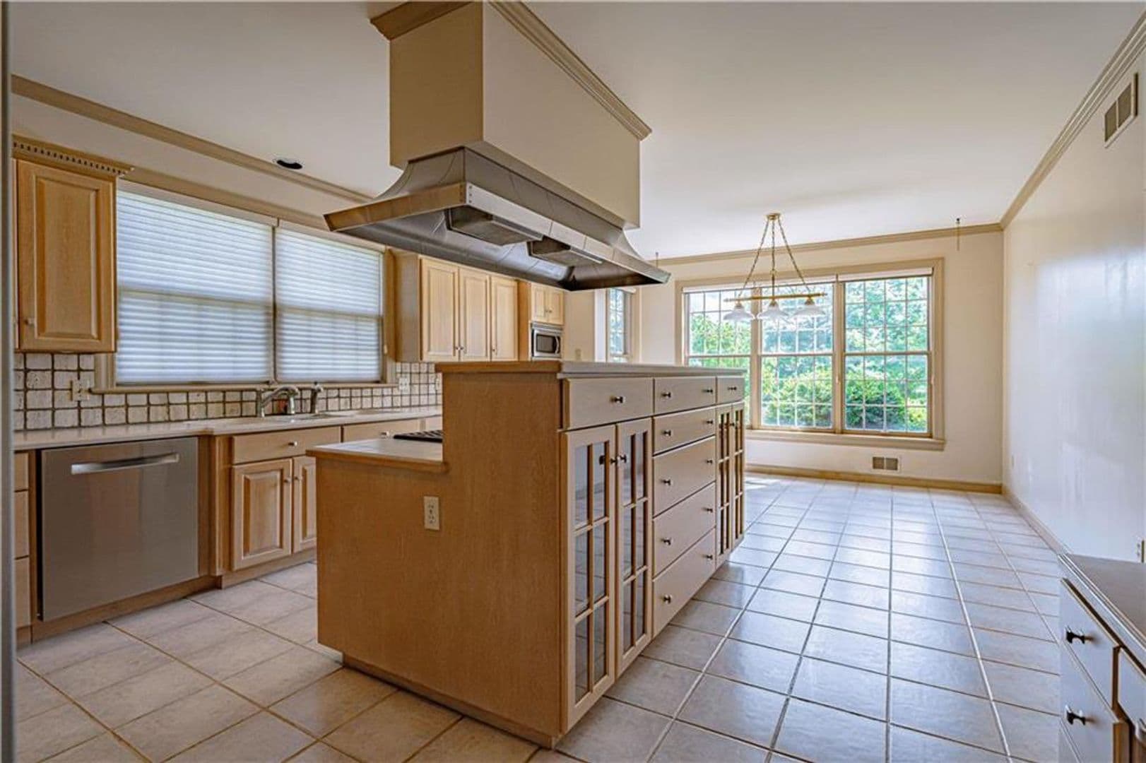 Bethlehem House: 3475 Manor Road