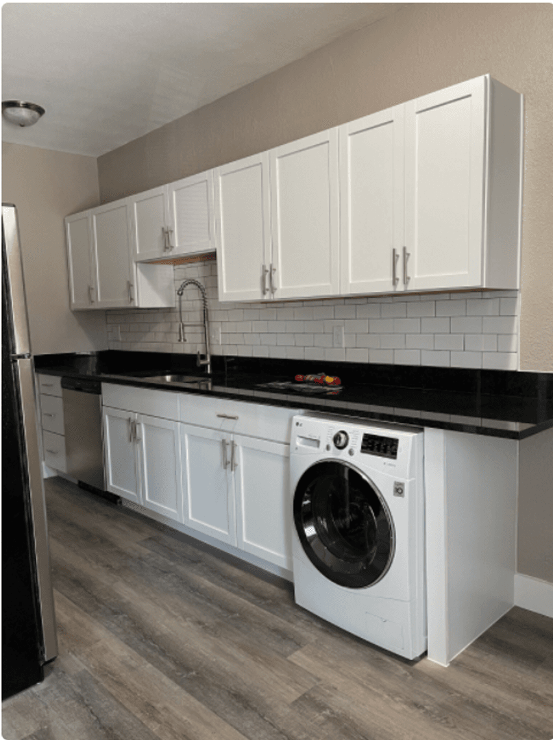 Bloomington Apartment: 316 N. Washington Street
