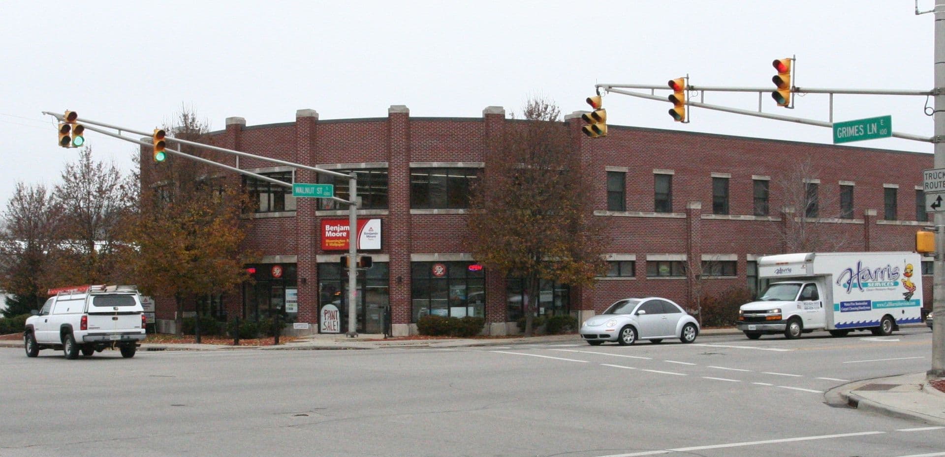 Bloomington Apartment: 1120 S. Walnut