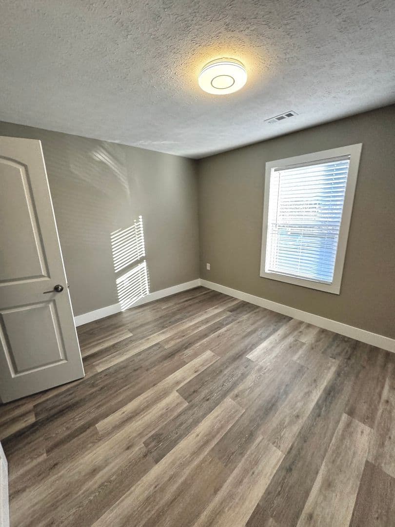 Bloomington Apartment: 2611 N. Walnut Street