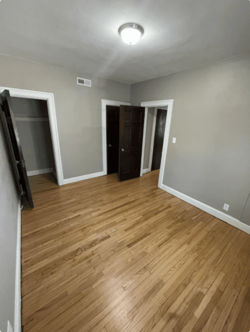 Bloomington Apartment: 316 N. Washington Street