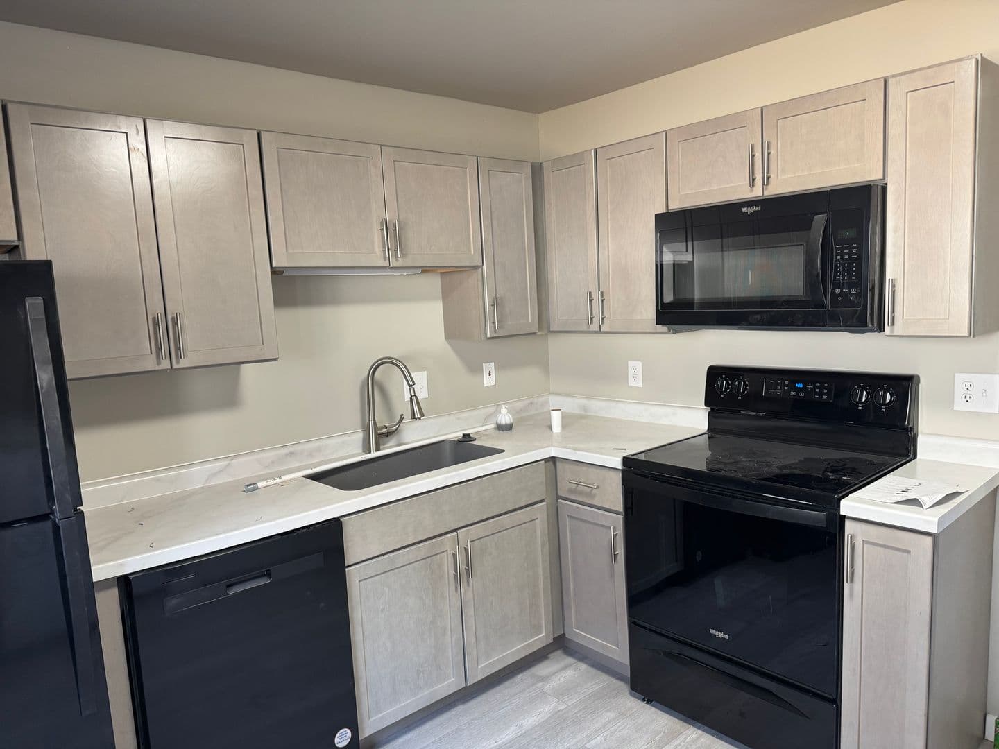 Bloomington Apartment: 2430 West 3rd Street