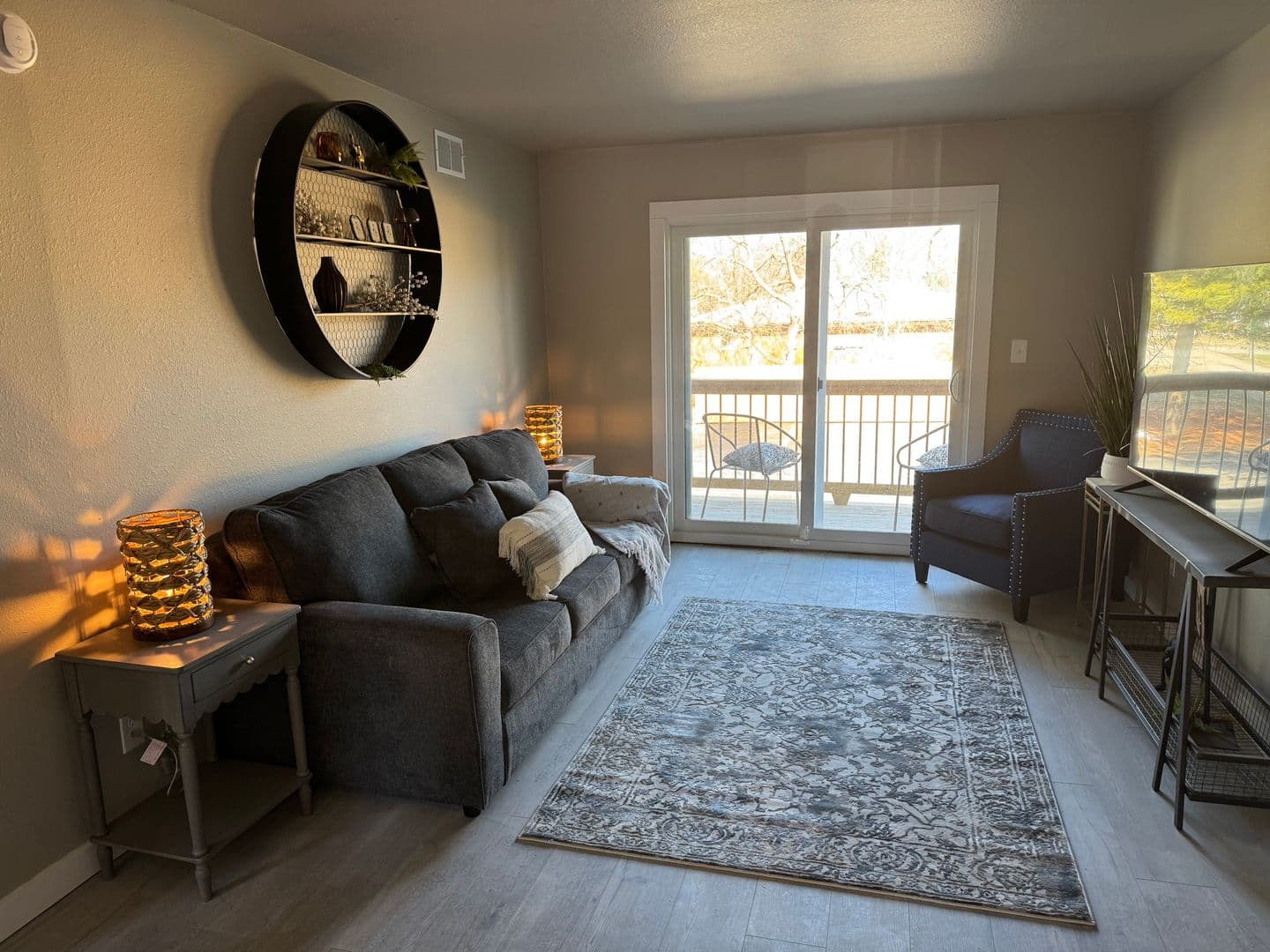 Bloomington Apartment: 2430 West 3rd Street