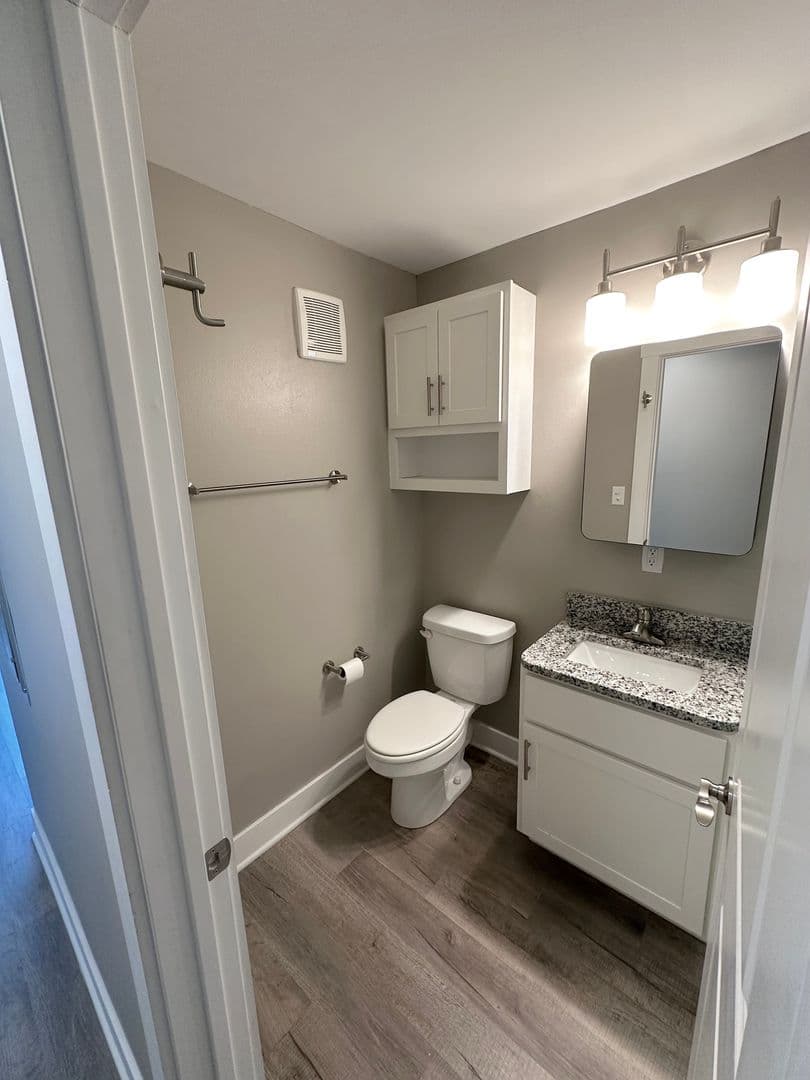 Bloomington Apartment: 430 S. Dunn Street