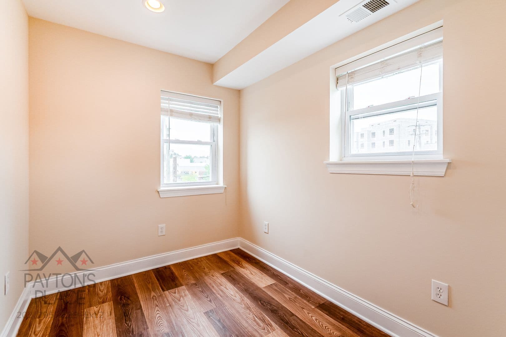 Washington Apartment: 2024 Naylor Road SE