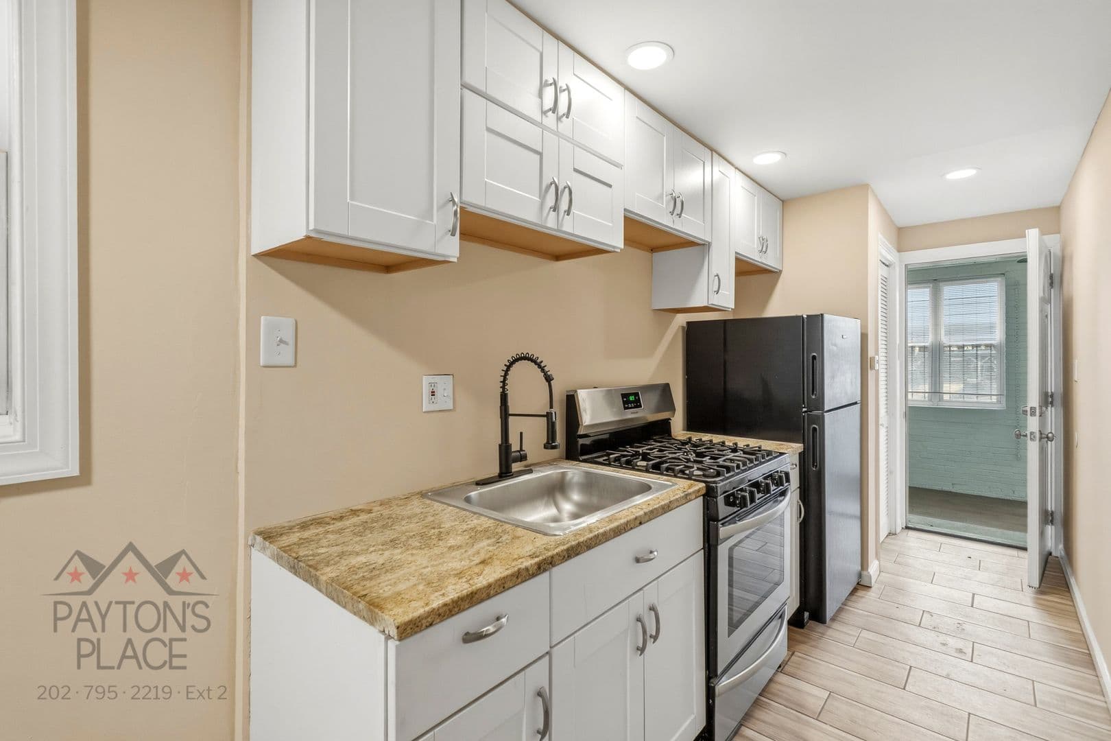 Washington Apartment: 1813 Maryland Ave NE