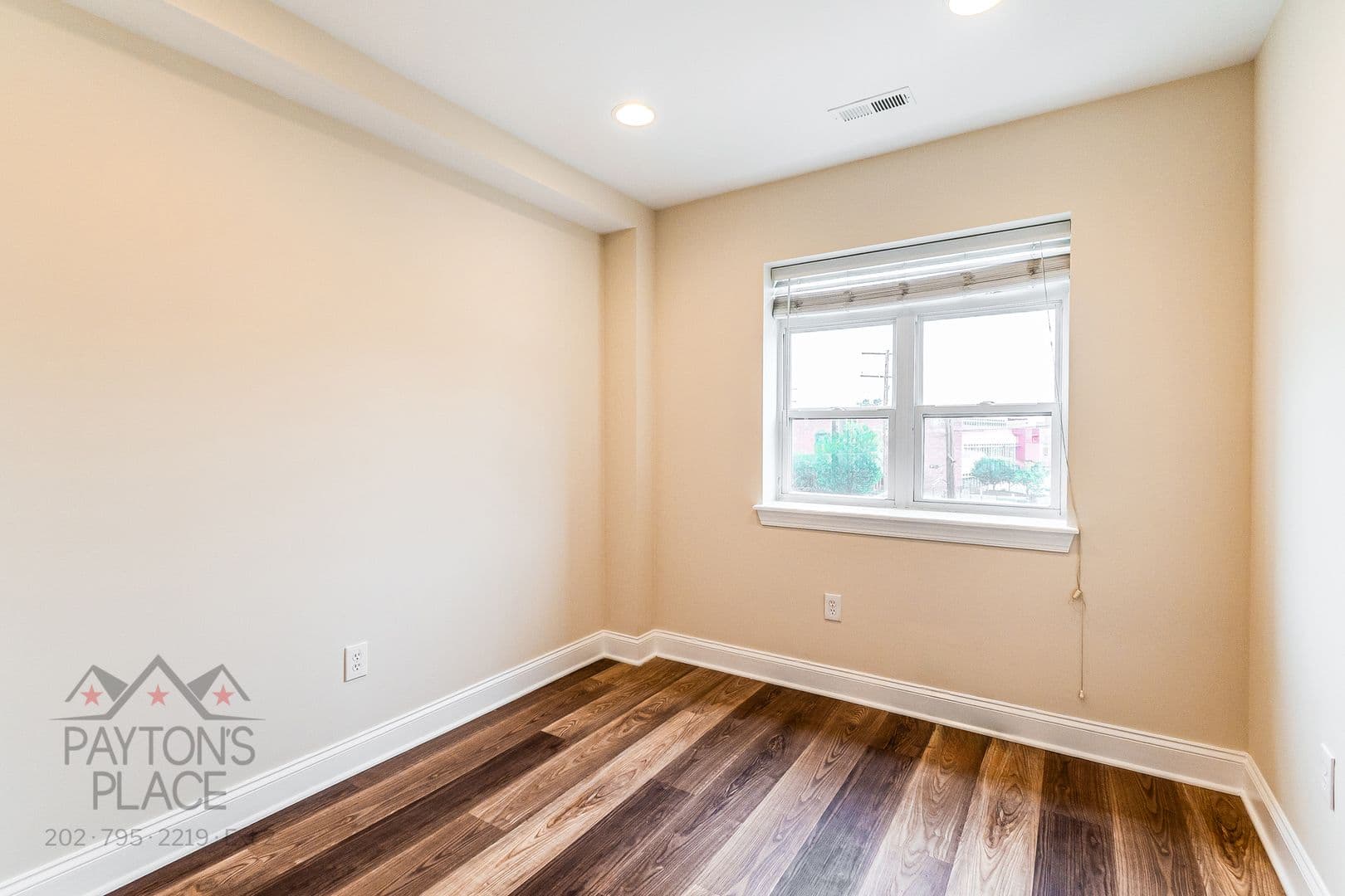 Washington Apartment: 2024 Naylor Road SE